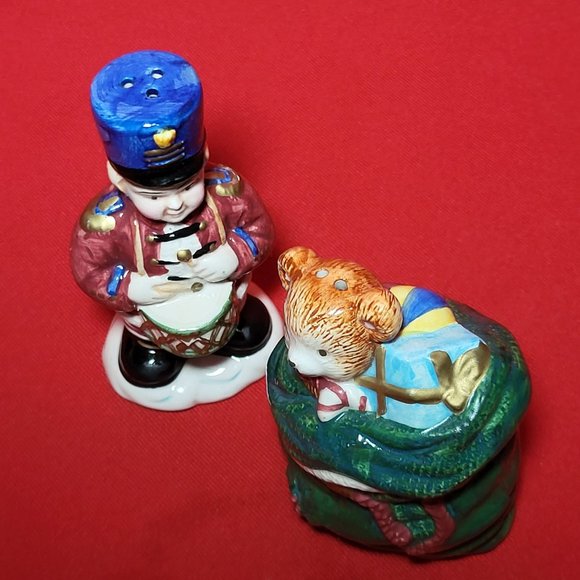 OCI Santa Sack Toy Bag & Drummer Boy Salt & Pepper Shaker Set - Picture 5 of 12